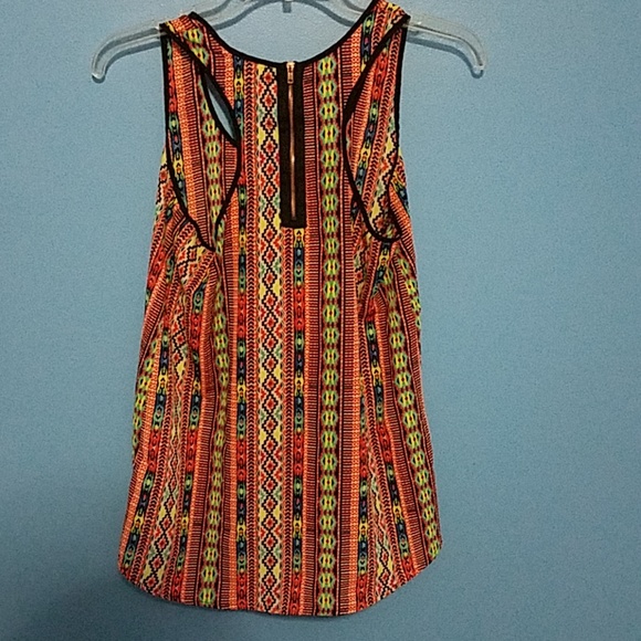 Eyeshadow racerback tank size small hotpink - Picture 3 of 5